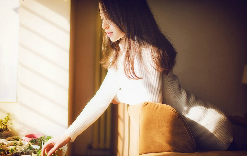 “错。”法正摇了摇头，有些怜悯的看向刘璋：“到现在还没明白吗？他只是一个诱因，若非军中将士早已对你不满，就算真有此事，又怎会十万大军皆叛？这一切，皆因你无能而起。”